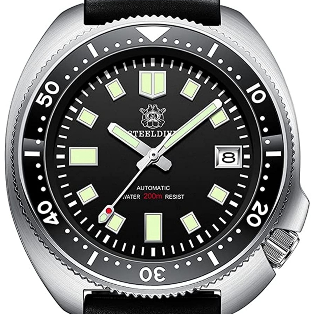 Black Dial Vintage SteelDive 1970 Lume watch